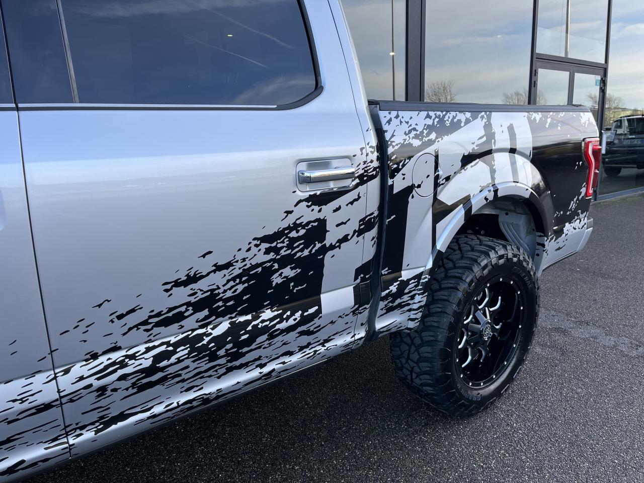 FORD F150 SUPERCREW PLATINUM V6 3.5L REHAUSSE