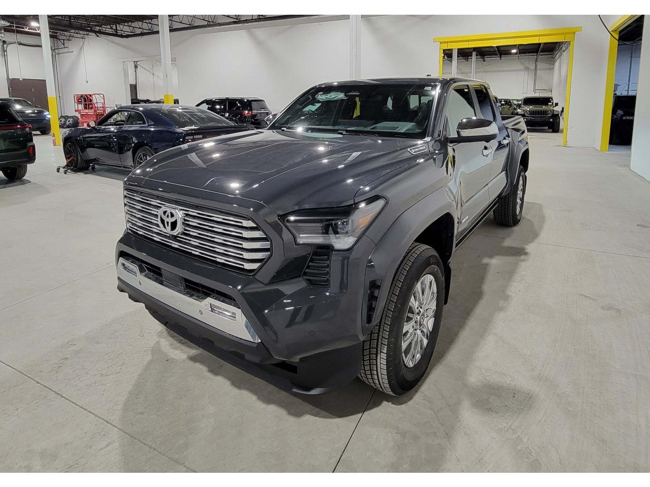 TOYOTA TACOMA LIMITED I-FORCE MAX 2.4L 4-Cyl. Turbo Hybrid - 5ft bed