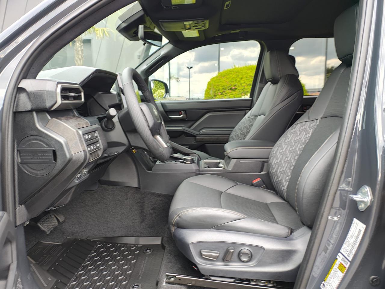 TOYOTA TACOMA LIMITED I-FORCE MAX 2.4L 4-Cyl. Turbo Hybrid - 5ft bed