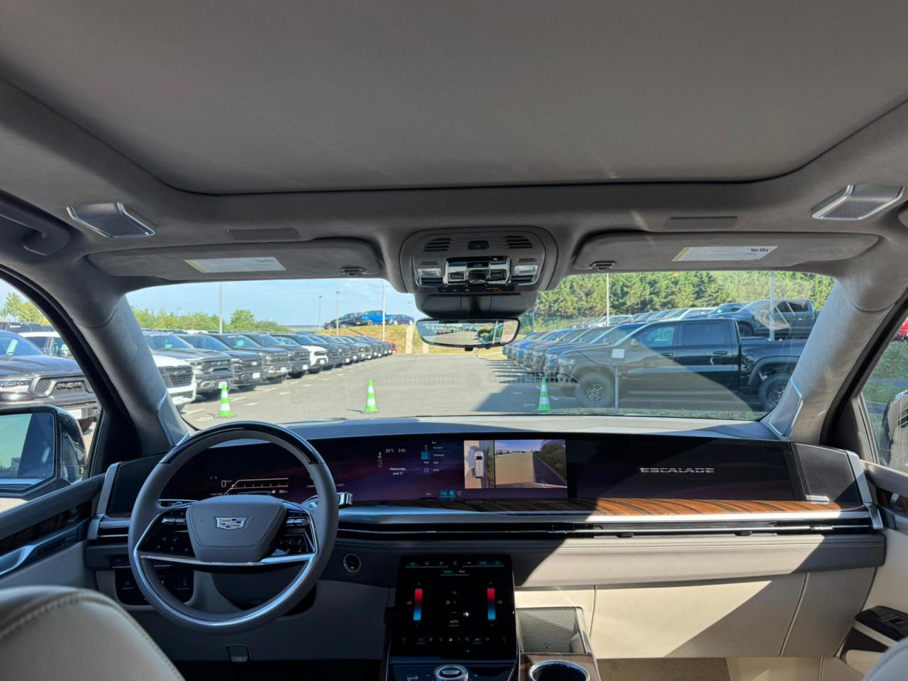 CADILLAC ESCALADE ESV Platinum Luxury V8 6.2L