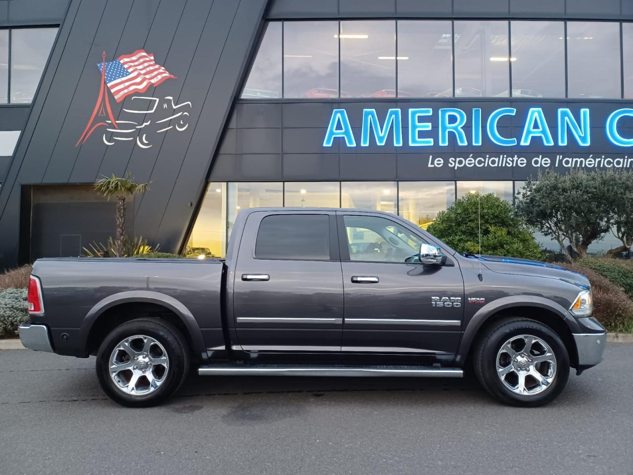 DODGE RAM 1500 CREW LARAMIE AIR V8 5.7L HEMI 395hp - GPL