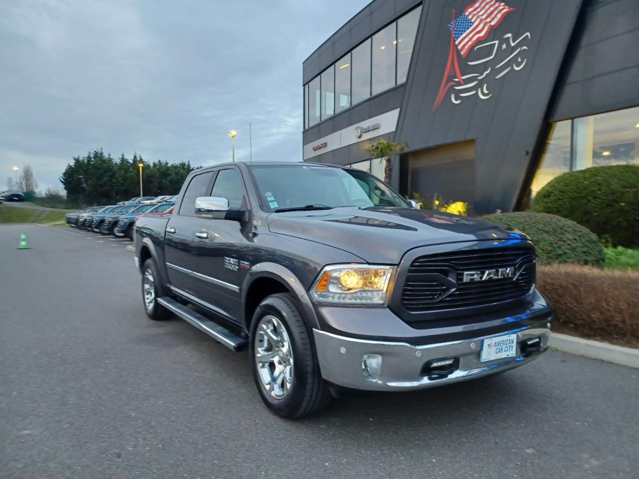 DODGE RAM 1500 CREW LARAMIE AIR V8 5.7L HEMI 395hp - GPL