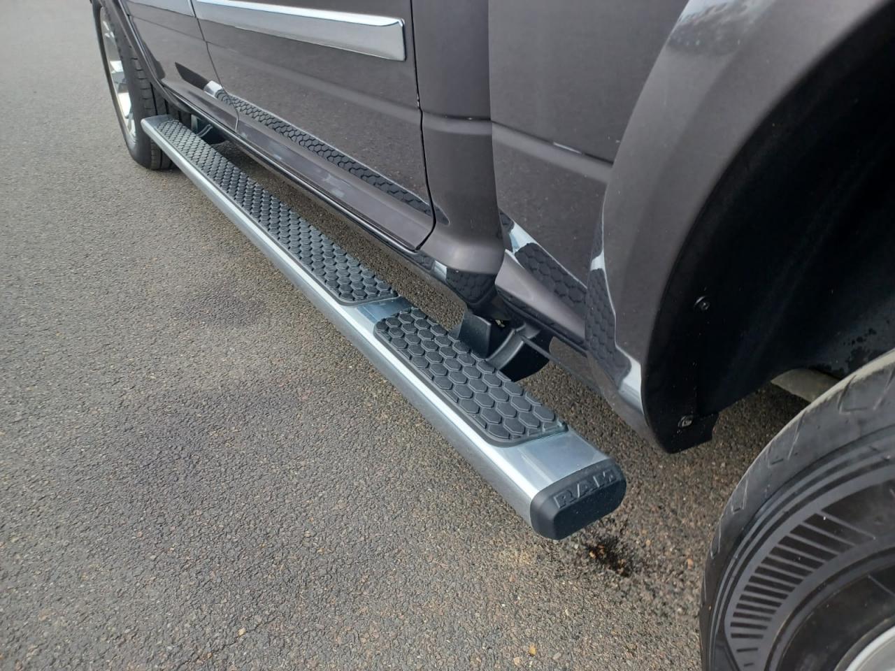 DODGE RAM 1500 CREW LARAMIE AIR V8 5.7L HEMI 395hp - GPL