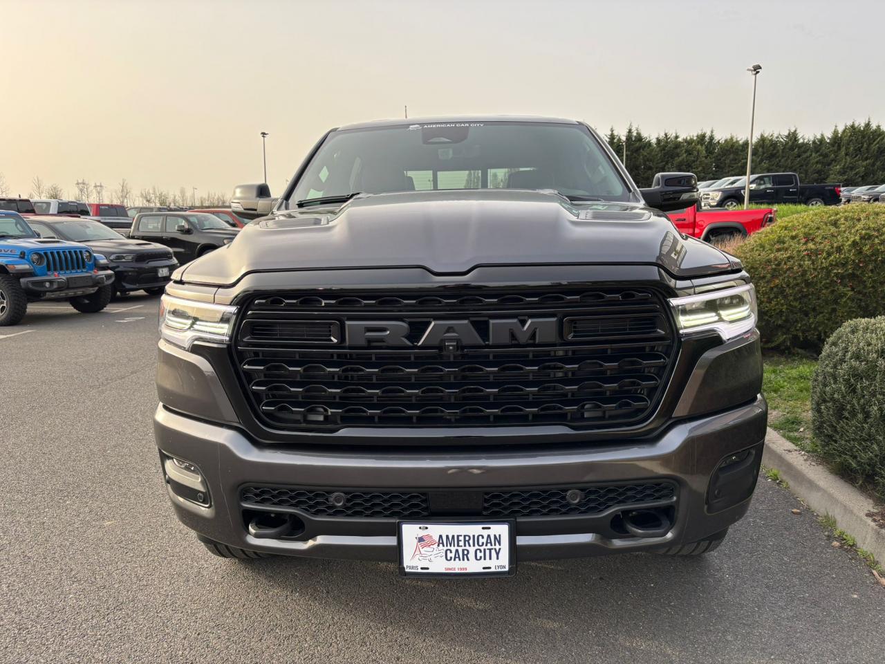 DODGE RAM 1500 CREW LIMITED NIGHT EDITION RAMBOX HAYON MULTI