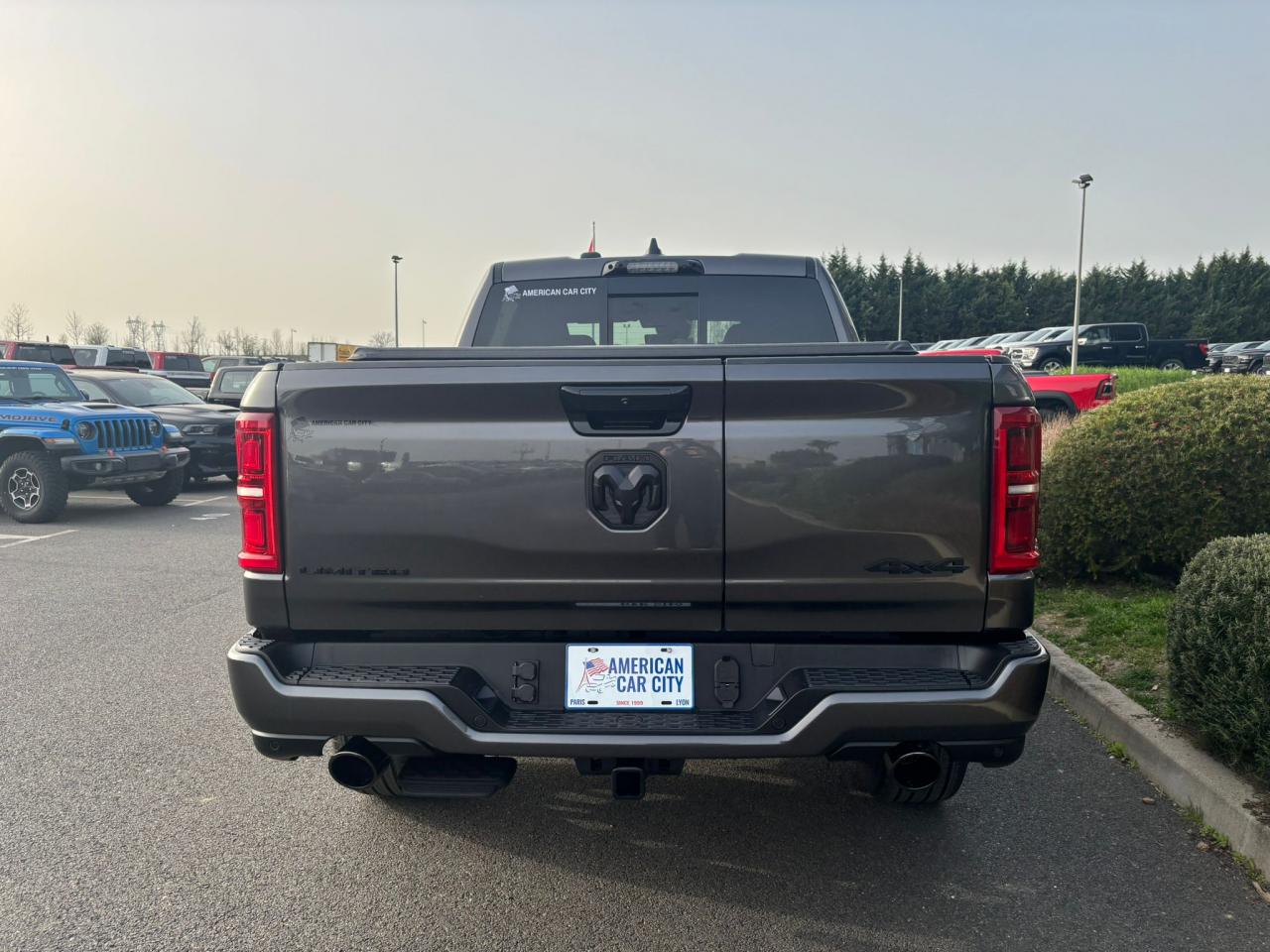 DODGE RAM 1500 CREW LIMITED NIGHT EDITION RAMBOX HAYON MULTI