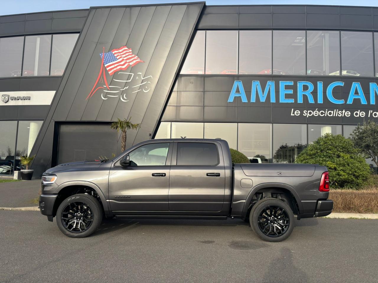 DODGE RAM 1500 CREW LIMITED NIGHT EDITION RAMBOX HAYON MULTI