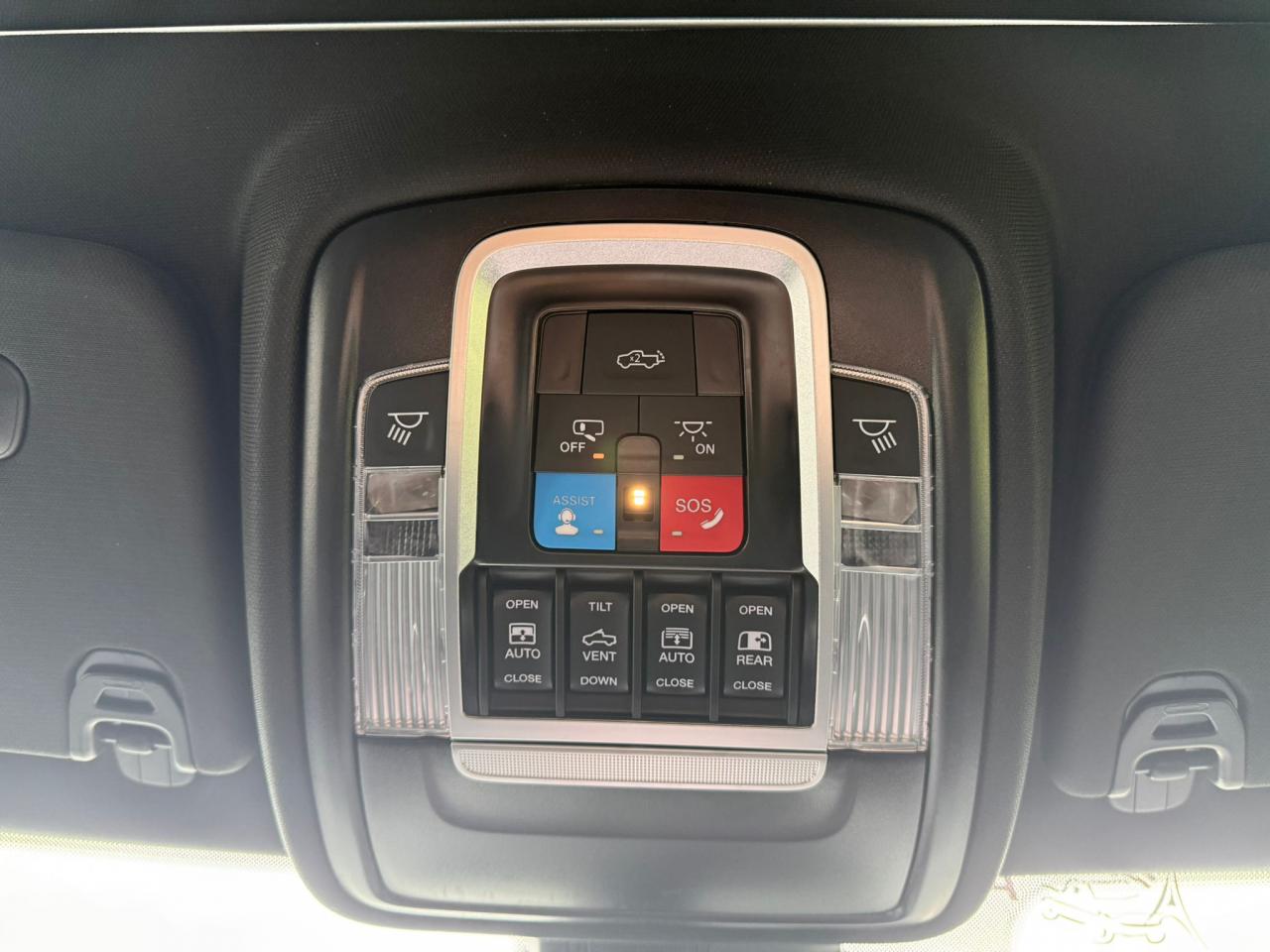 DODGE RAM 1500 CREW LIMITED NIGHT EDITION RAMBOX