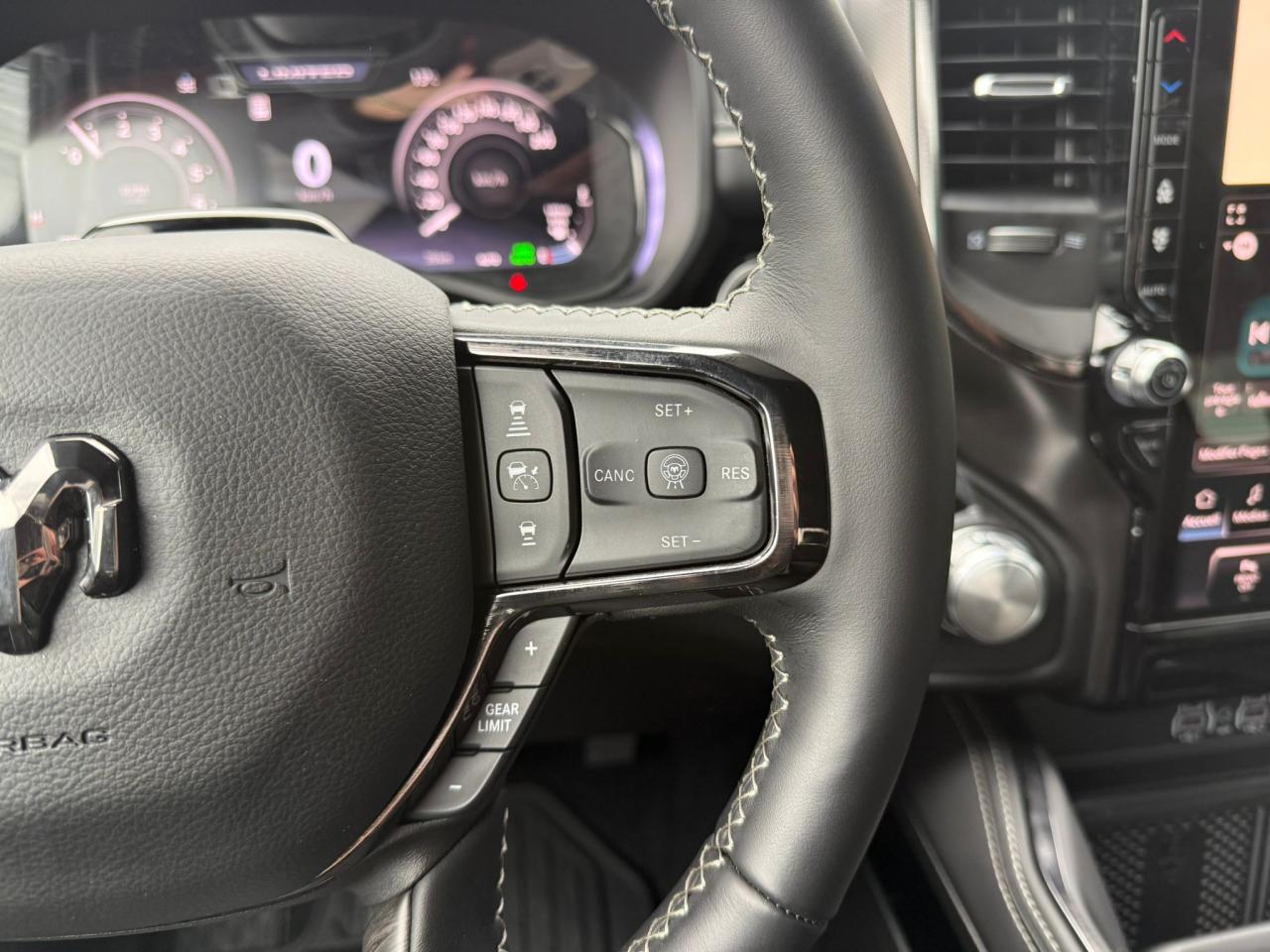 DODGE RAM 1500 CREW LIMITED NIGHT EDITION RAMBOX