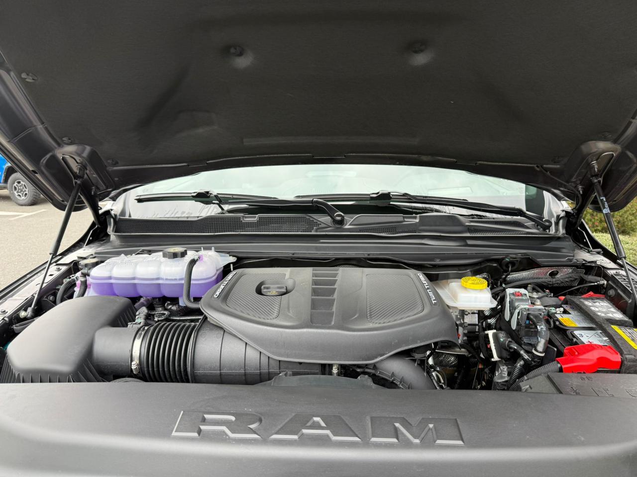 DODGE RAM 1500 CREW LIMITED NIGHT EDITION RAMBOX