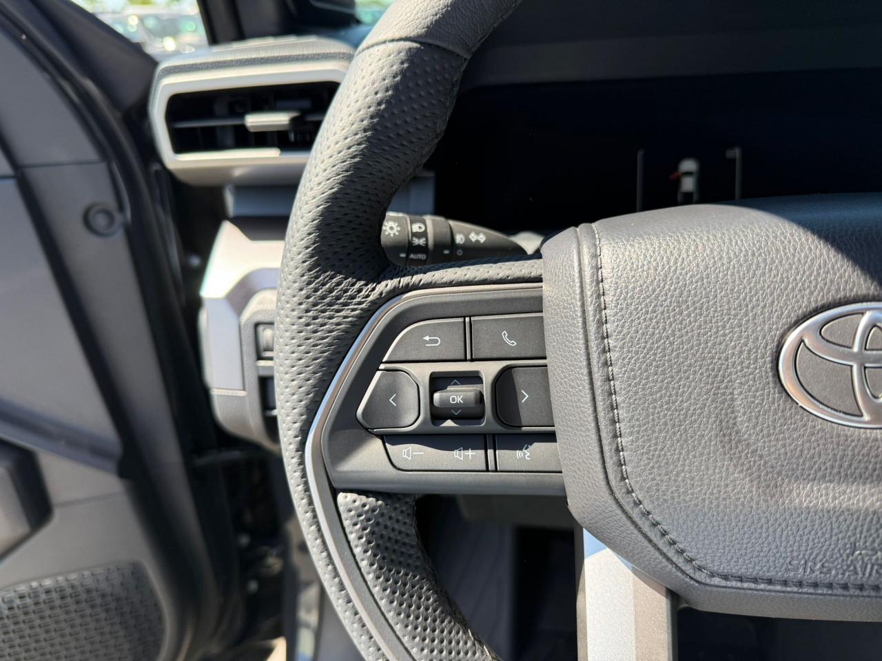 TOYOTA TACOMA TRD SPORT PREMIUM