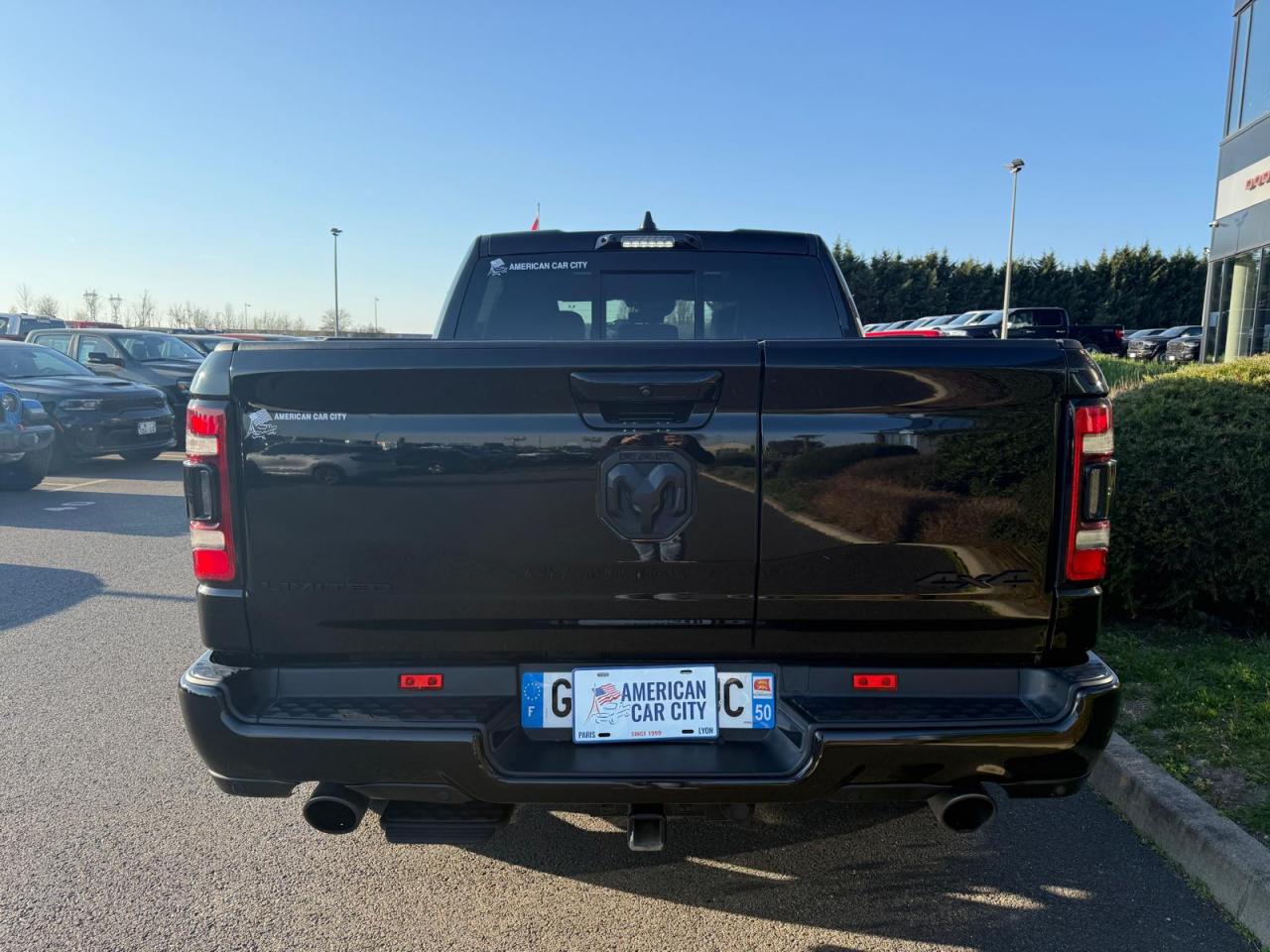 DODGE RAM 1500 LIMITED NIGHT EDTION RAMBOX HAYON MULTI