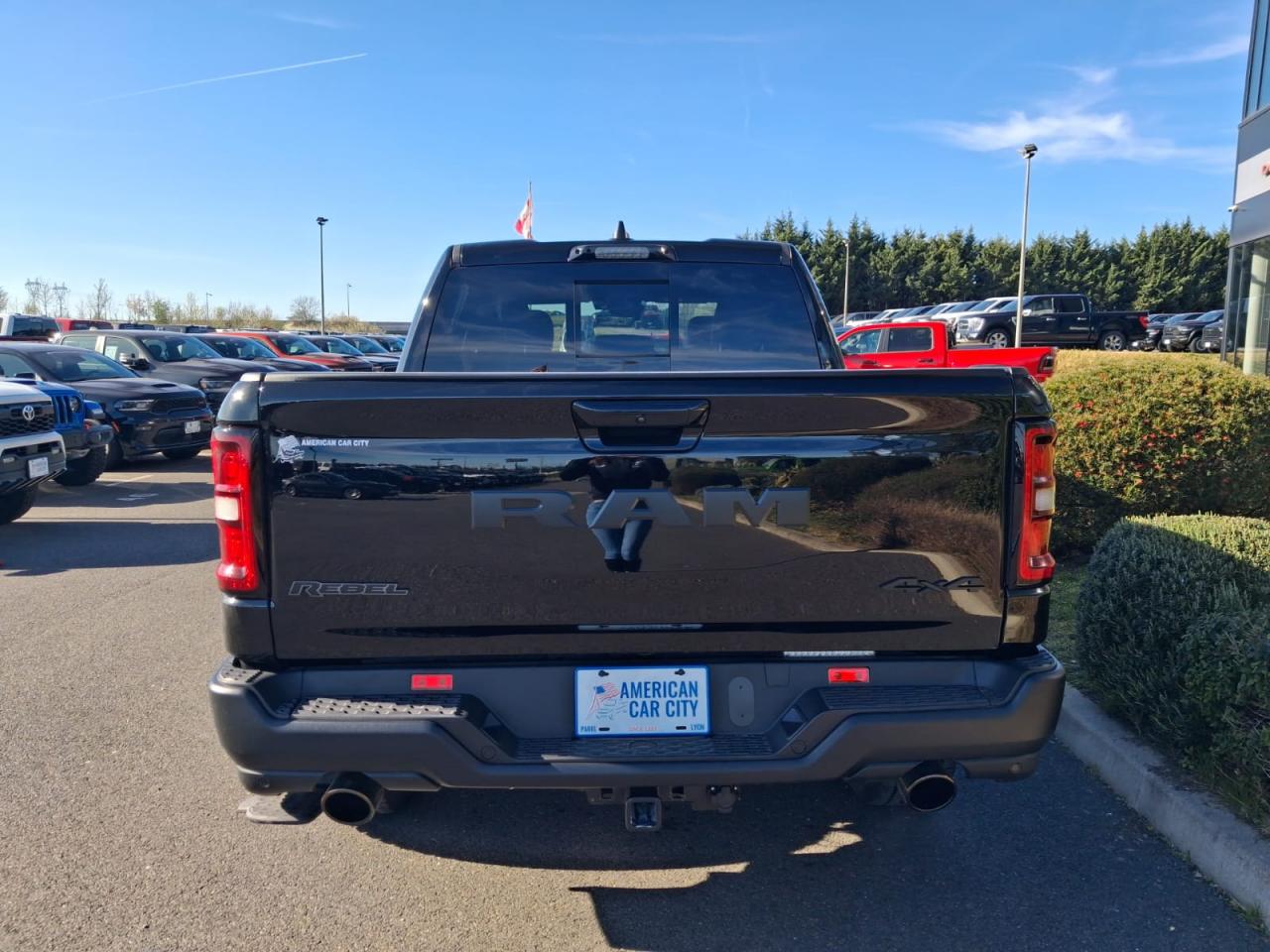 DODGE RAM 1500 CREW CAB REBEL AIR