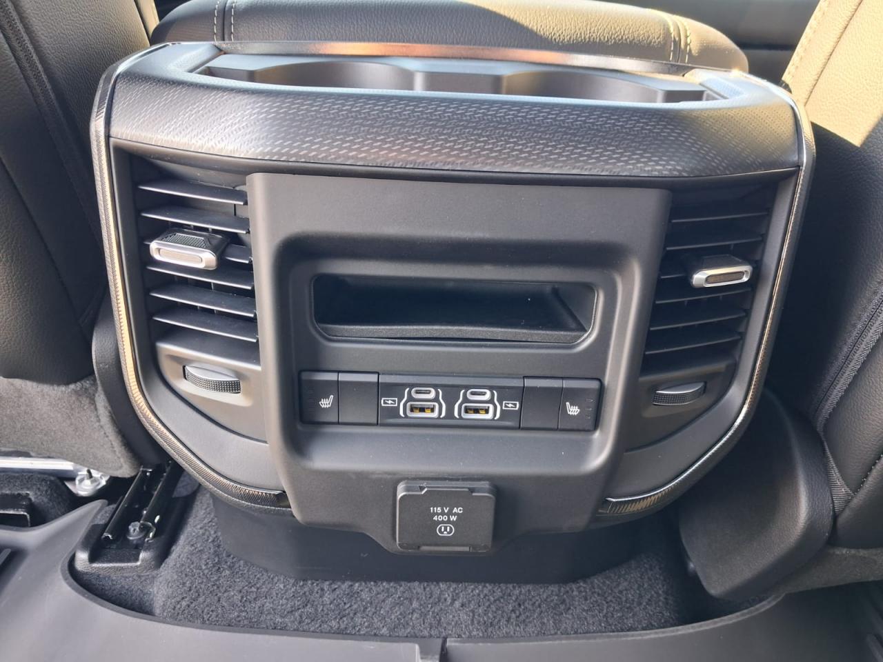 DODGE RAM 1500 CREW CAB REBEL AIR