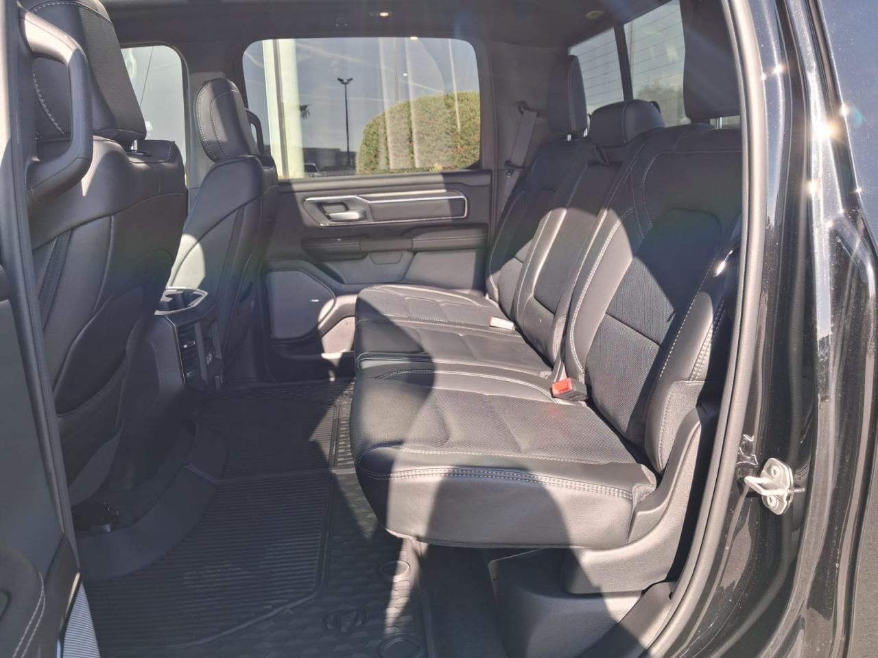 DODGE RAM 1500 CREW CAB REBEL AIR