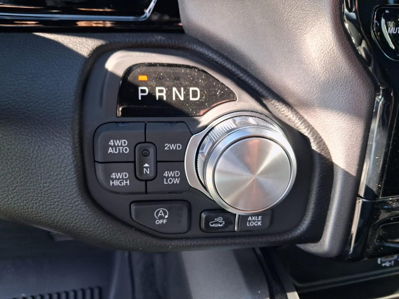 DODGE RAM 1500 CREW CAB REBEL AIR