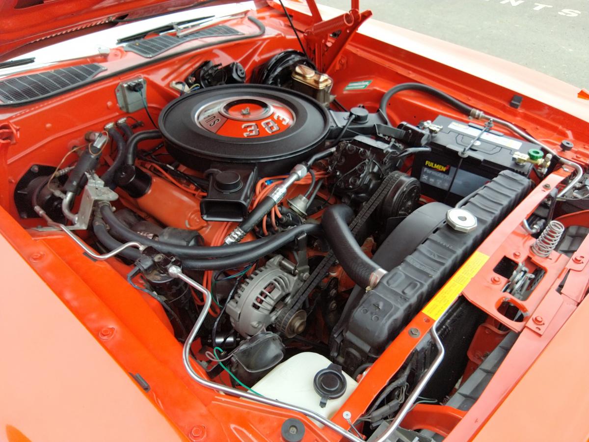 PLYMOUTH CUDA \'383 MATCHING PISTOL GRIP RESTOREE