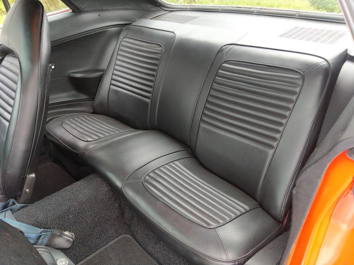 PLYMOUTH CUDA \'383 MATCHING PISTOL GRIP RESTOREE