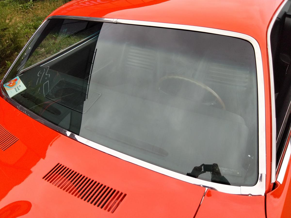 PLYMOUTH CUDA \'383 MATCHING PISTOL GRIP RESTOREE