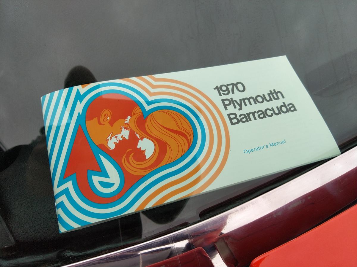 PLYMOUTH CUDA \'383 MATCHING PISTOL GRIP RESTOREE