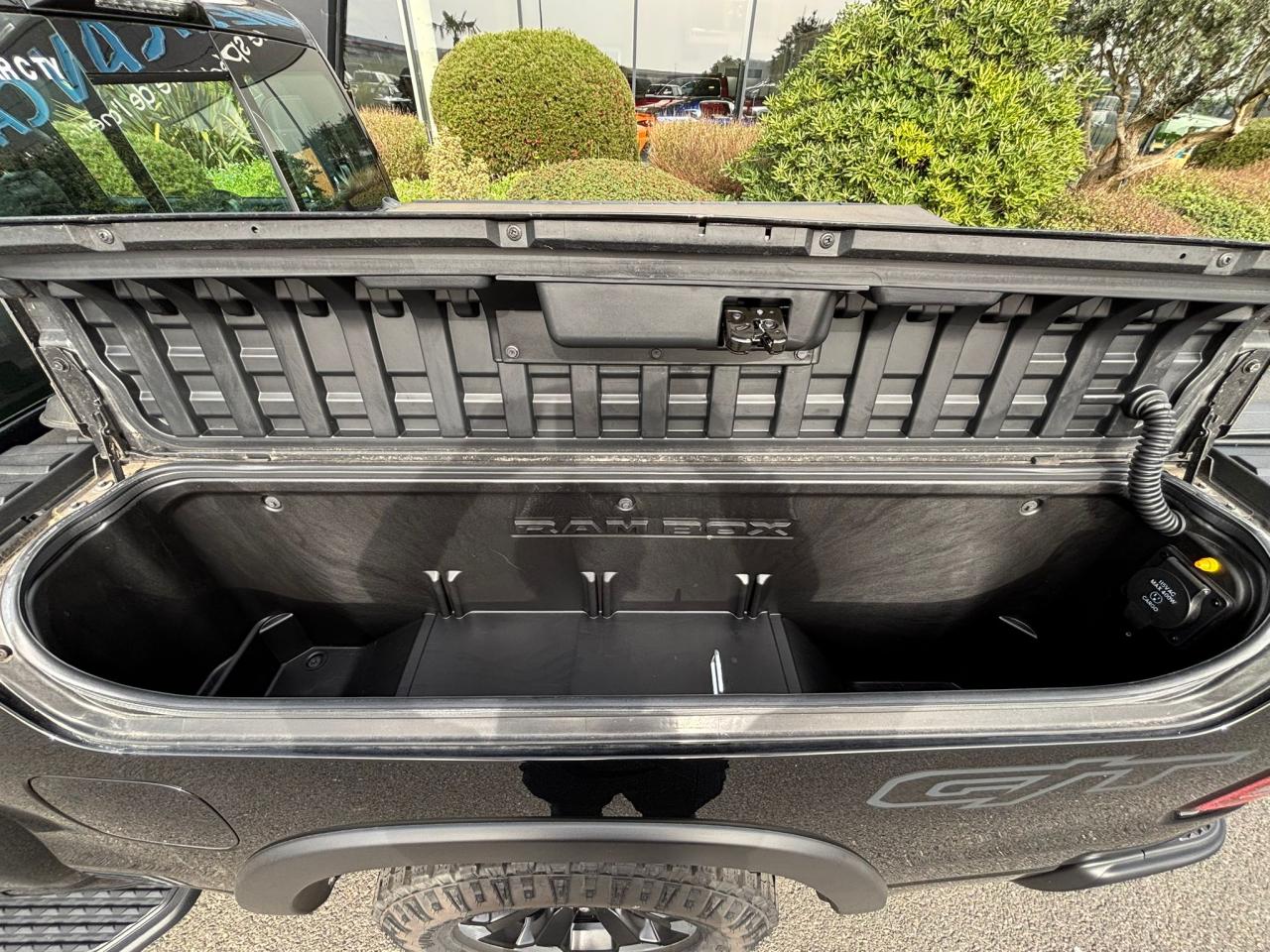 DODGE RAM 1500 CREW REBEL G/T AIR RAMBOX HAYON MULTI