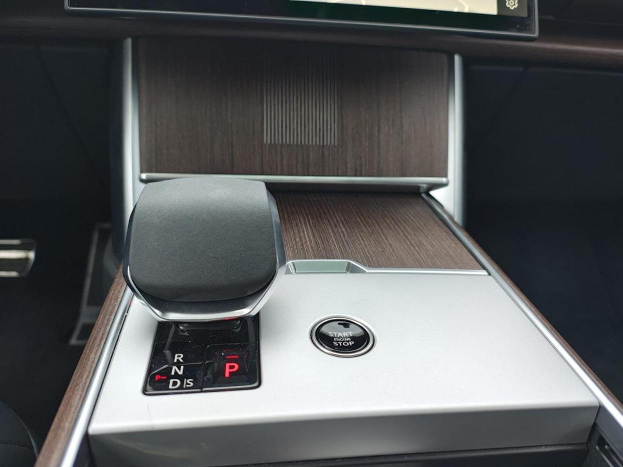 LAND ROVER RANGE ROVER 3.0 P550e - BVA Autobiography