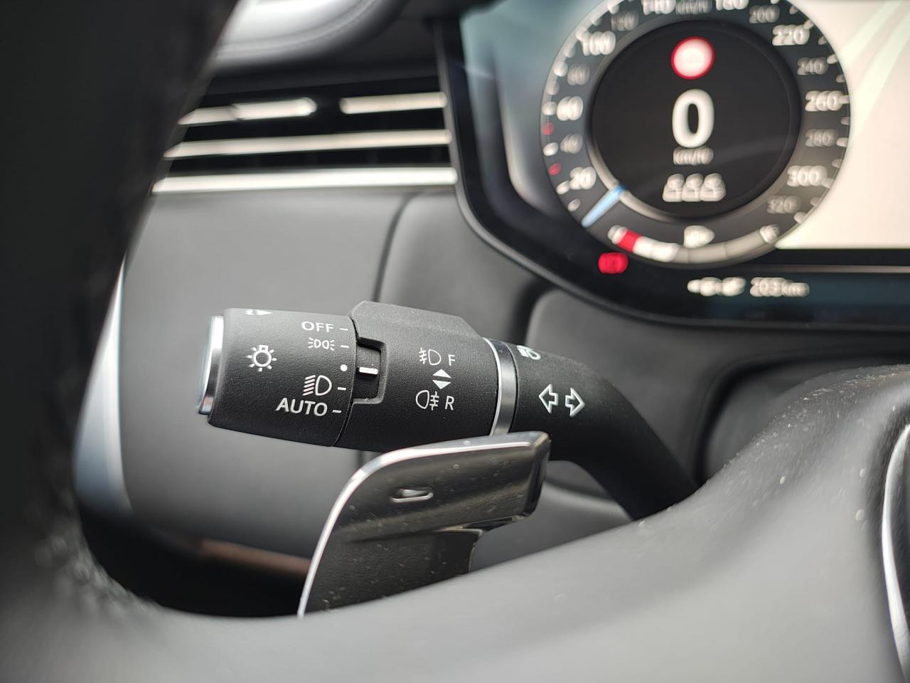 LAND ROVER RANGE ROVER 3.0 P550e - BVA Autobiography