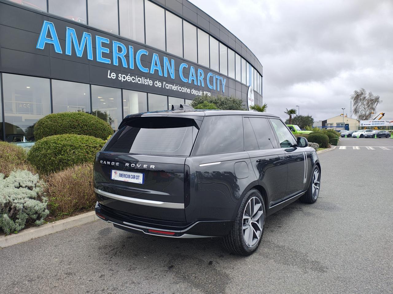 LAND ROVER RANGE ROVER 3.0 P550e - BVA Autobiography