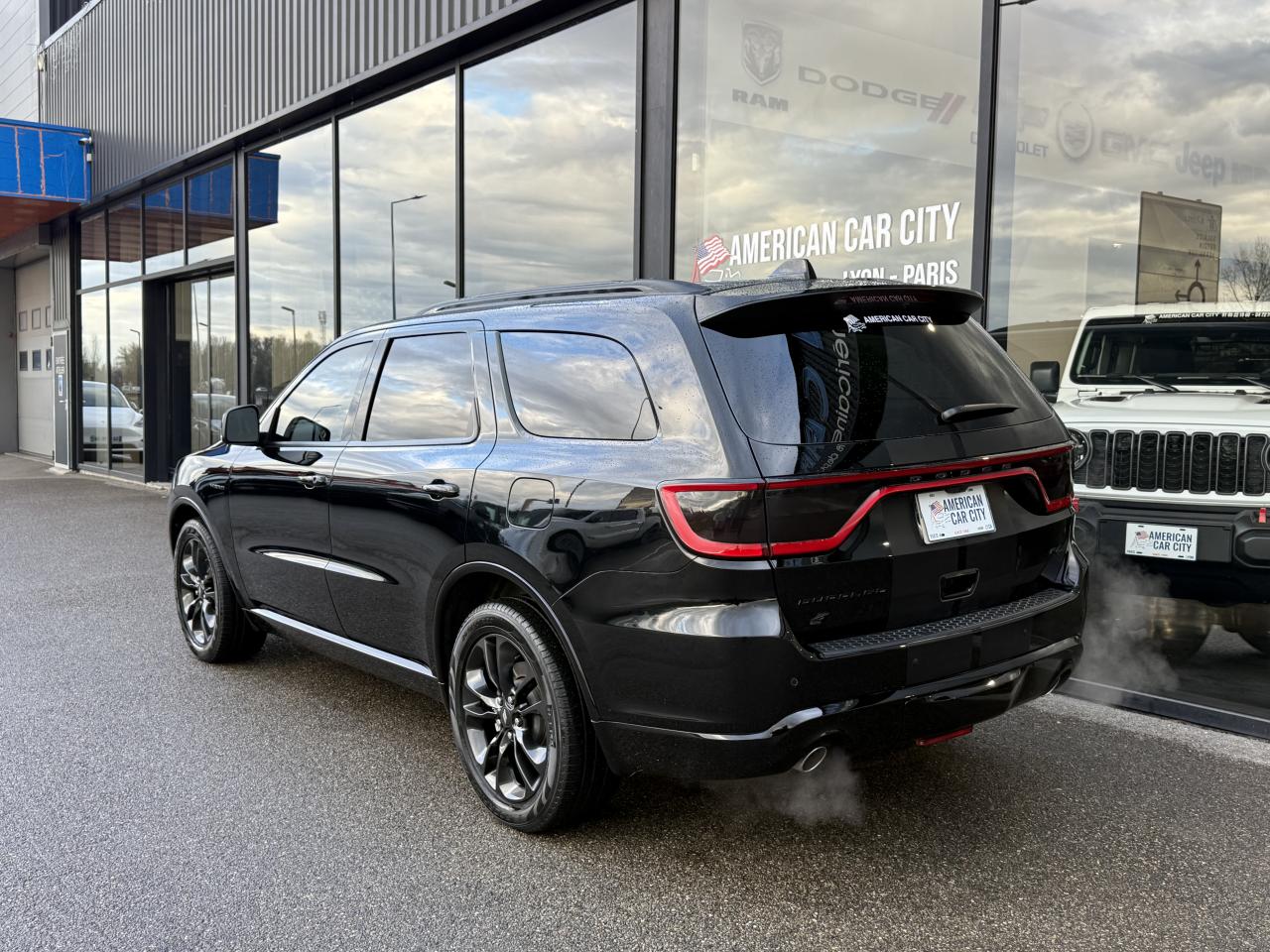 DODGE DURANGO 5.7L RT PREMIUM - PAS DE MALUS