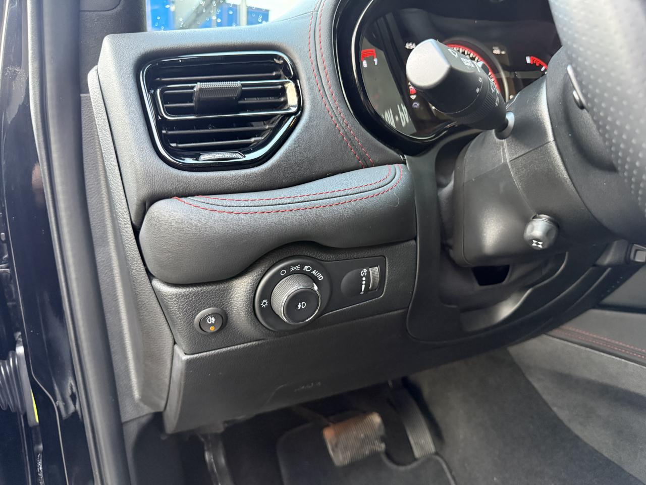 DODGE DURANGO 5.7L RT PREMIUM - PAS DE MALUS