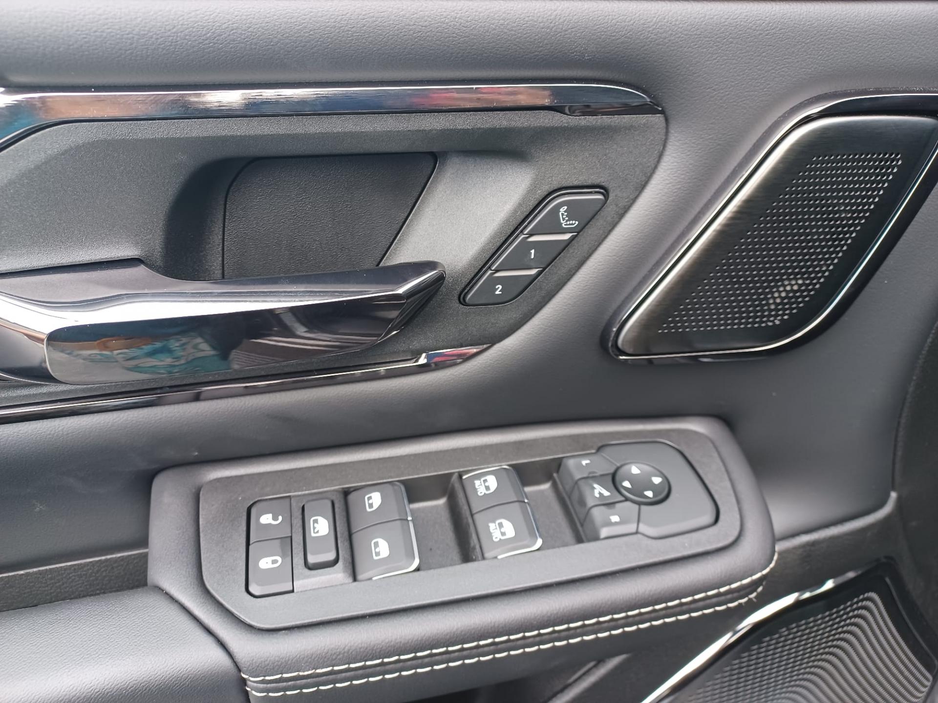 DODGE RAM 1500 CREW LIMITED V8 5.7L HEMI HAYON MULTI