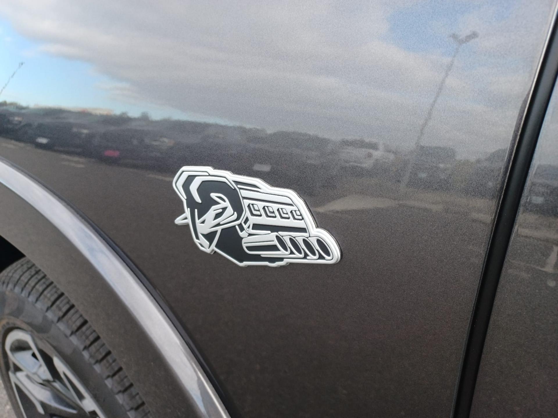 DODGE RAM 1500 CREW LIMITED V8 5.7L HEMI HAYON MULTI