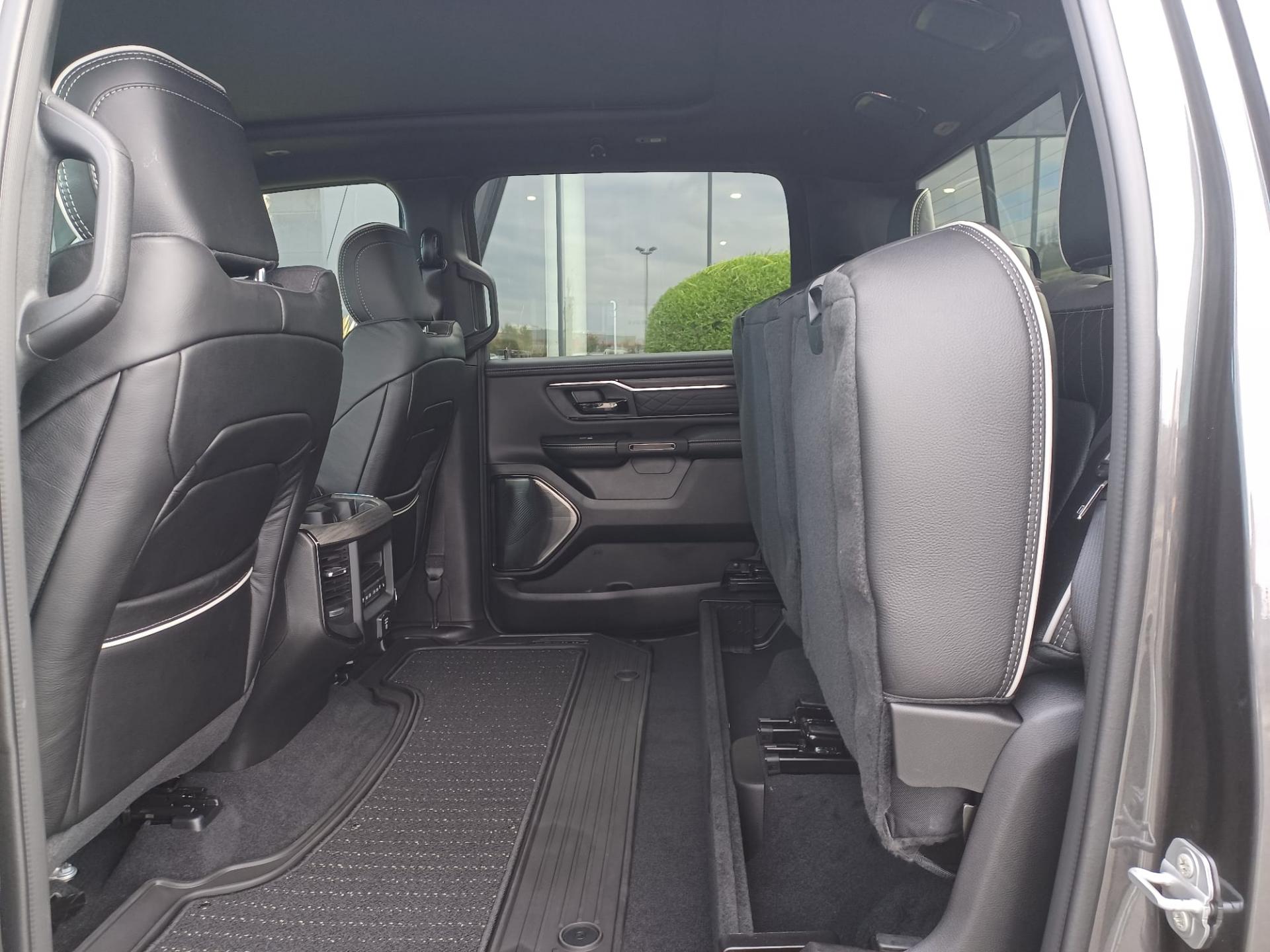 DODGE RAM 1500 CREW LIMITED V8 5.7L HEMI HAYON MULTI