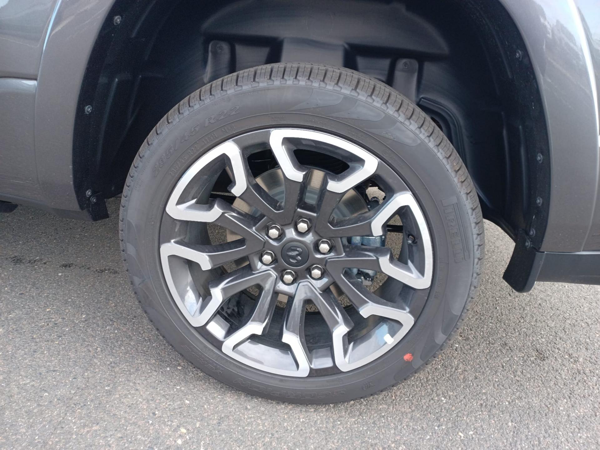DODGE RAM 1500 CREW LIMITED V8 5.7L HEMI HAYON MULTI