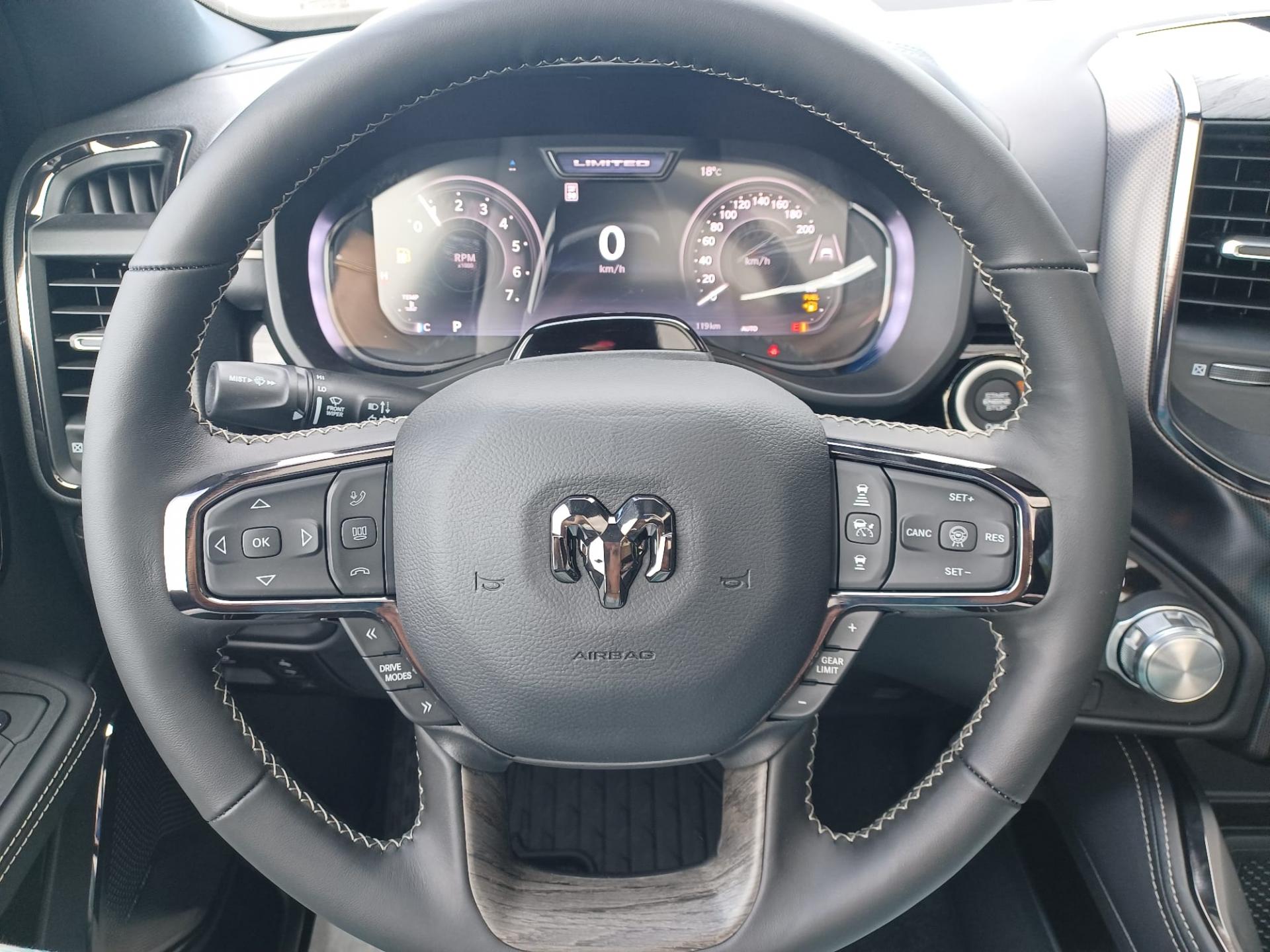 DODGE RAM 1500 CREW LIMITED V8 5.7L HEMI HAYON MULTI