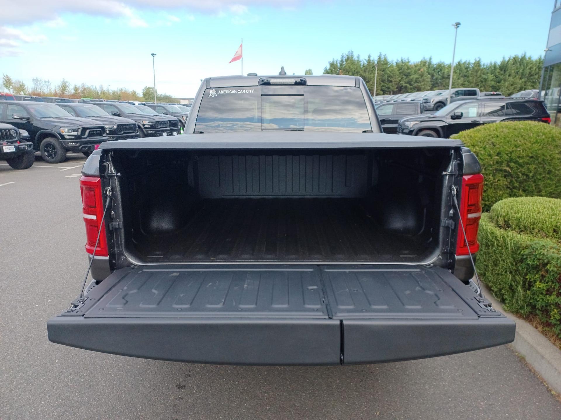 DODGE RAM 1500 CREW LIMITED V8 5.7L HEMI HAYON MULTI
