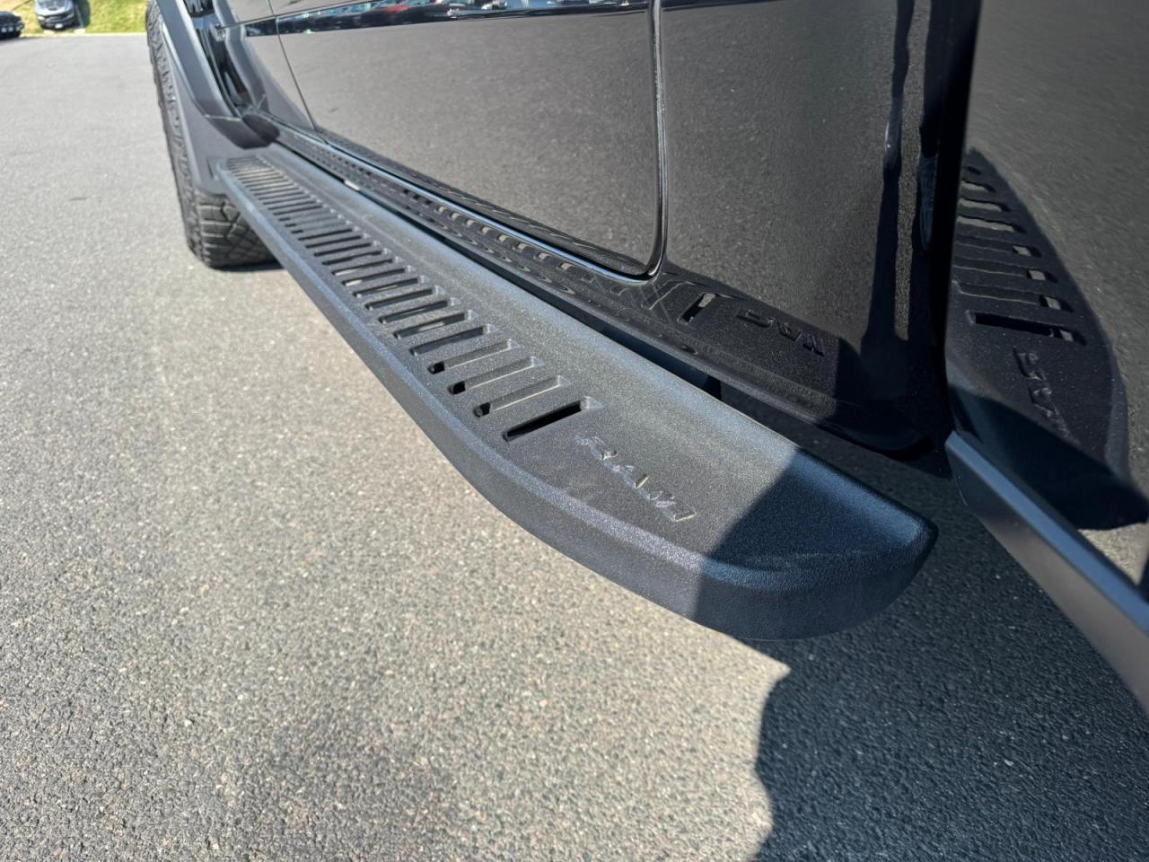 DODGE RAM 1500 CREW CAB TRX 6.2L V8