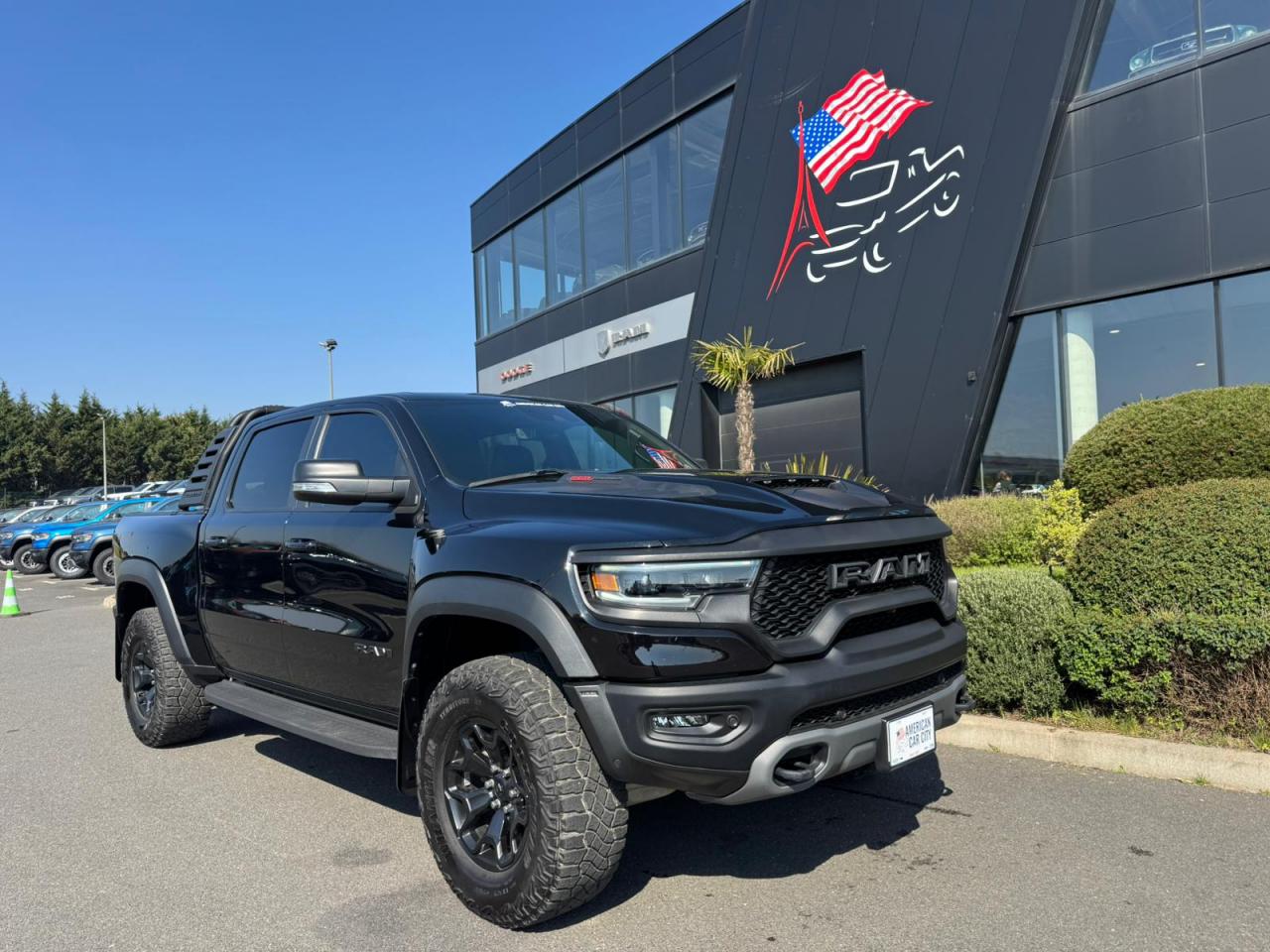 DODGE RAM 1500 CREW CAB TRX 6.2L V8