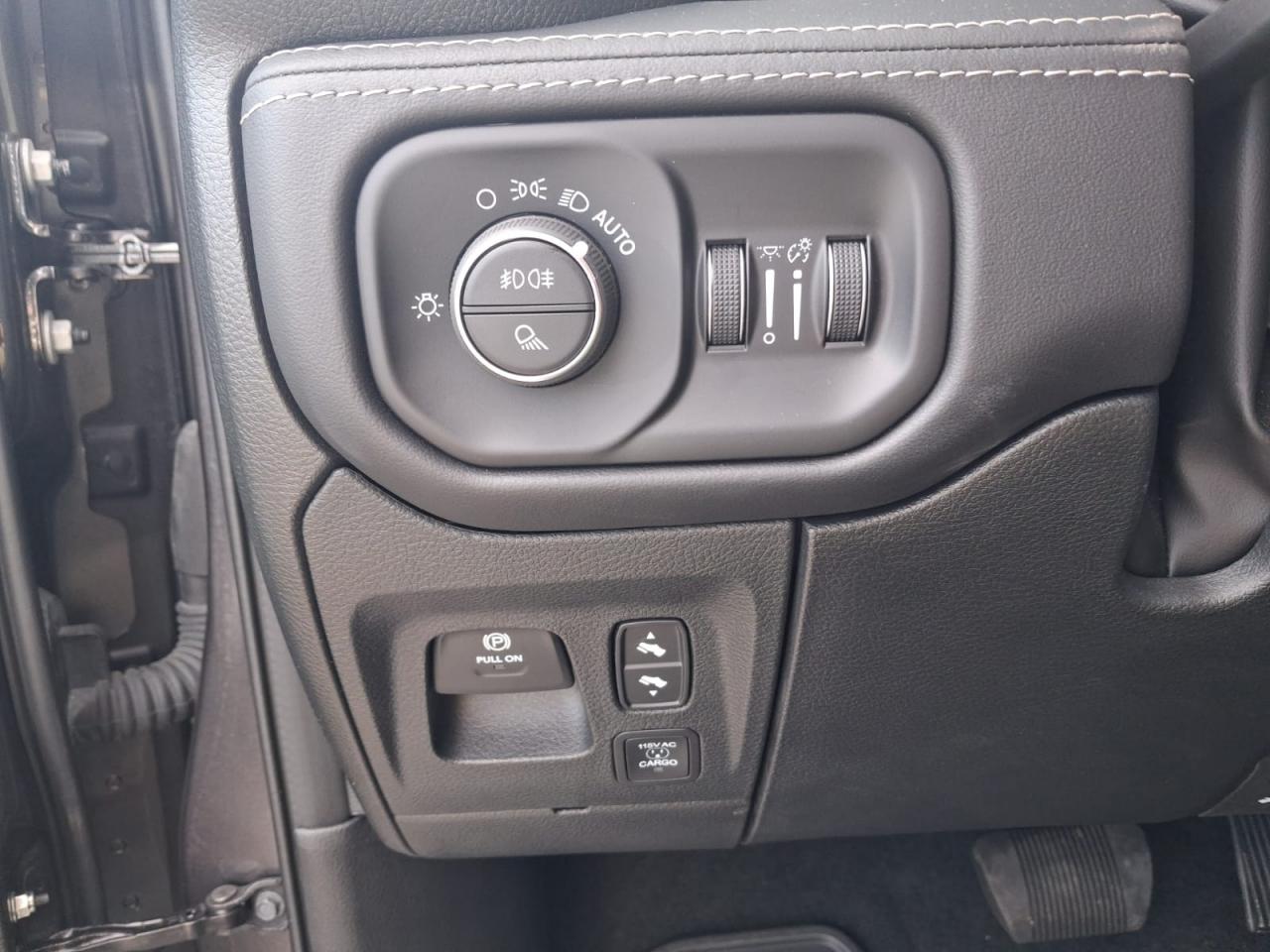 DODGE RAM 1500 CREW LIMITED NIGHT EDITION RAMBOX