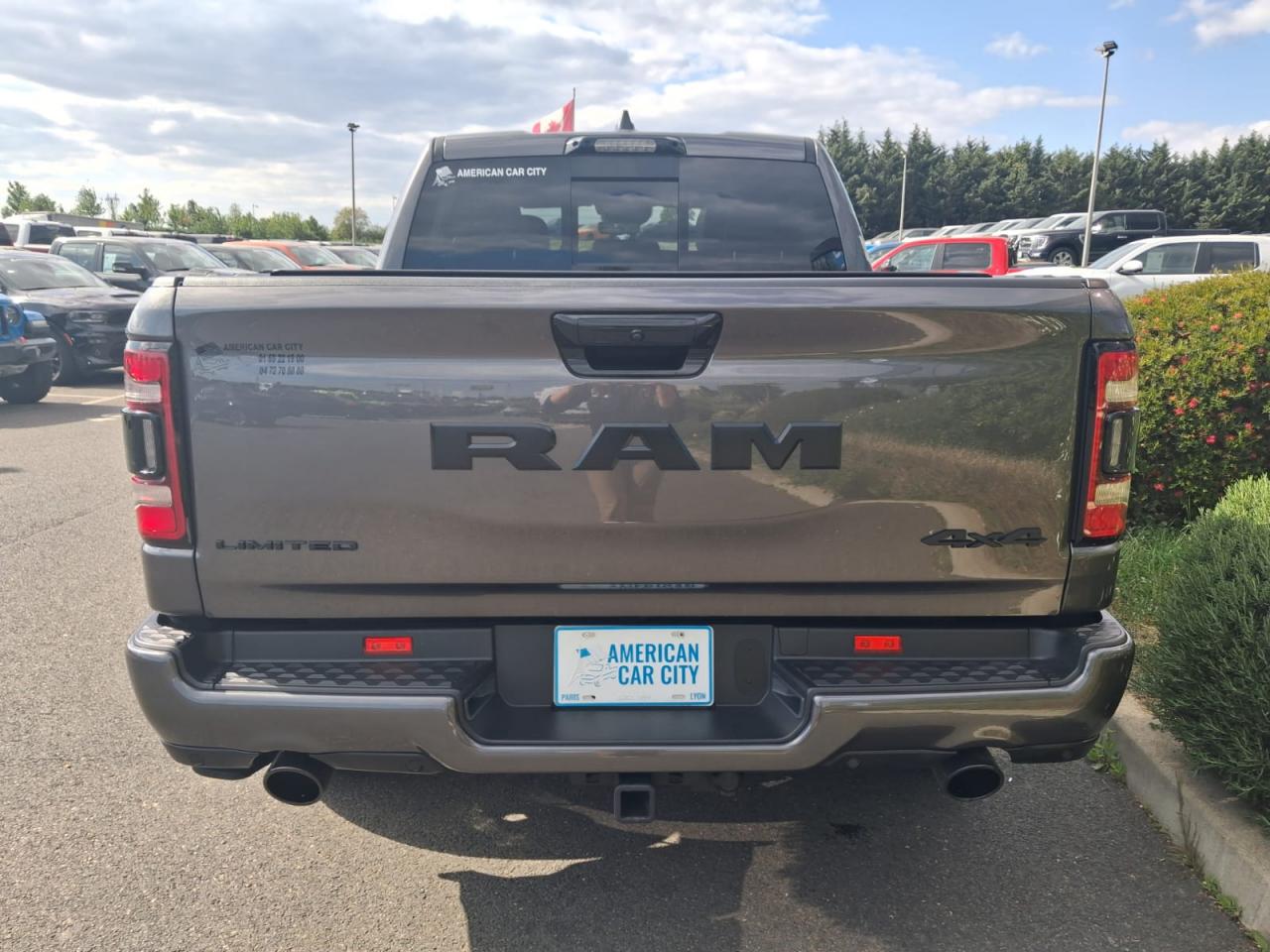 DODGE RAM 1500 CREW LIMITED NIGHT EDITION RAMBOX