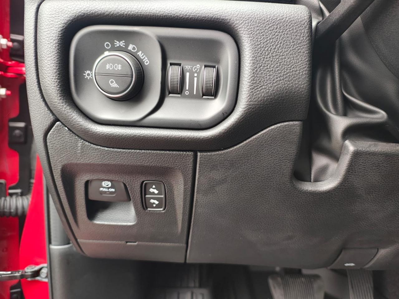 DODGE RAM 1500 CREW CAB REBEL