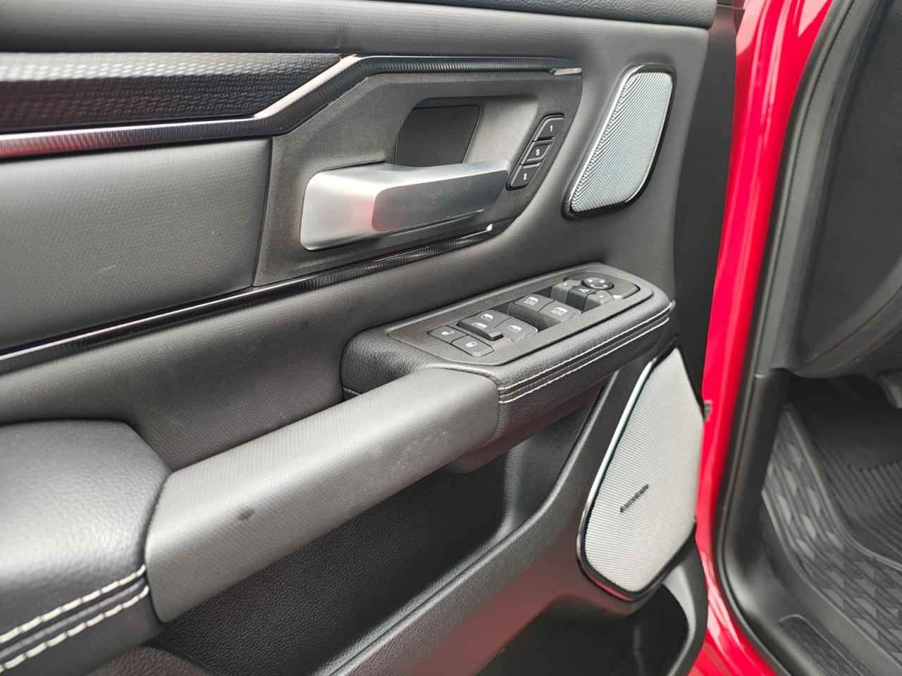 DODGE RAM 1500 CREW CAB REBEL