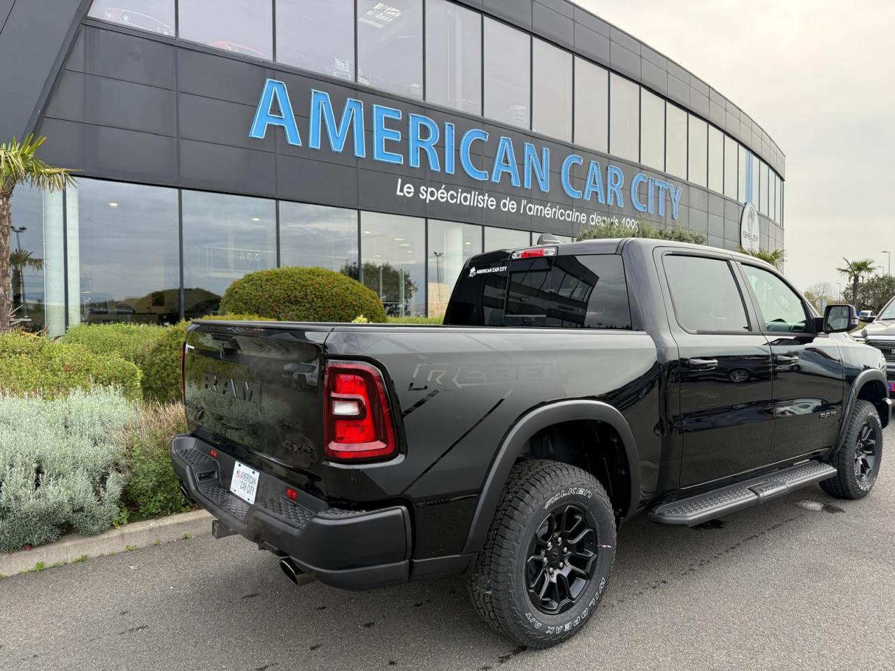 DODGE RAM 1500 CREW CAB REBEL