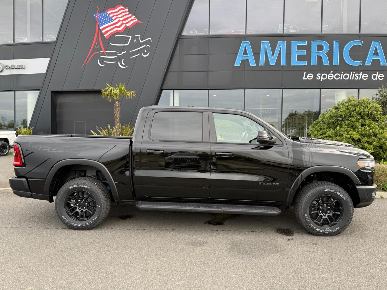 DODGE RAM 1500 CREW CAB REBEL