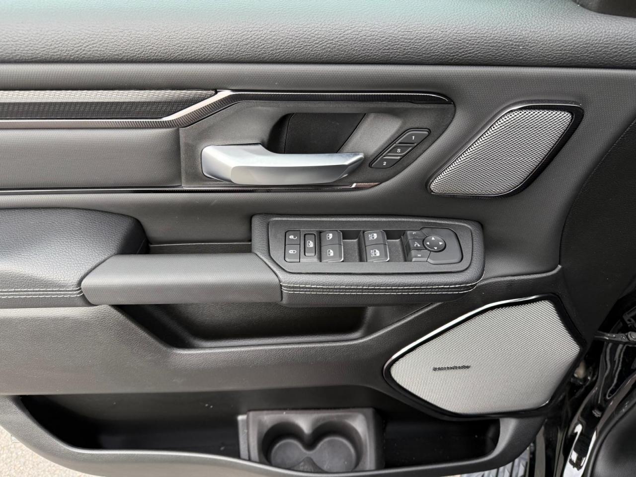 DODGE RAM 1500 CREW CAB REBEL