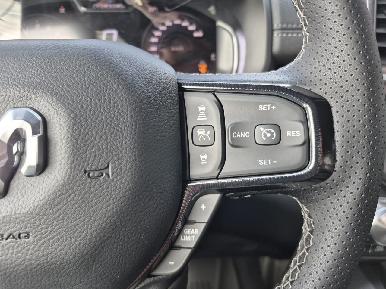 DODGE RAM 1500 CREW CAB REBEL