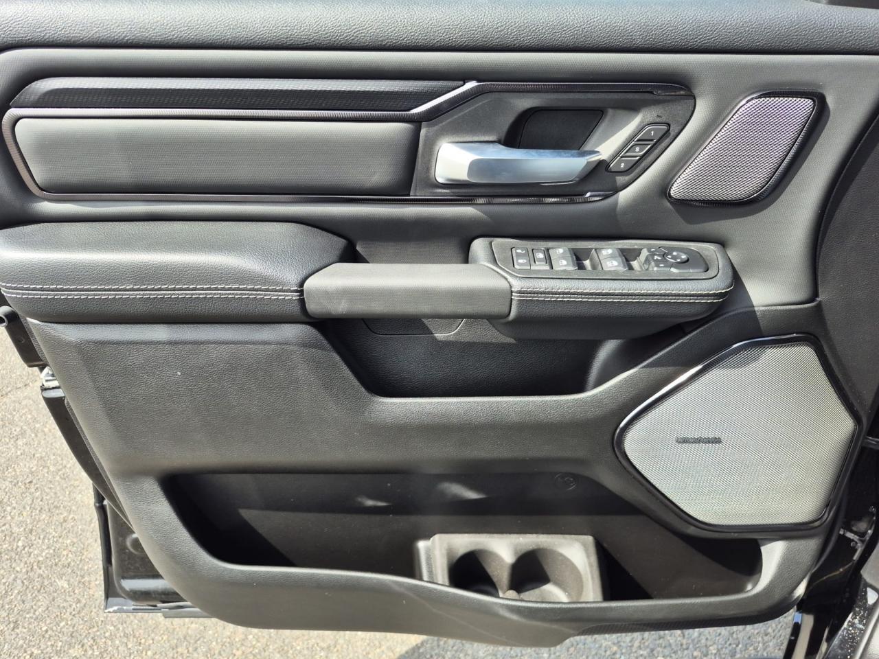 DODGE RAM 1500 CREW CAB REBEL