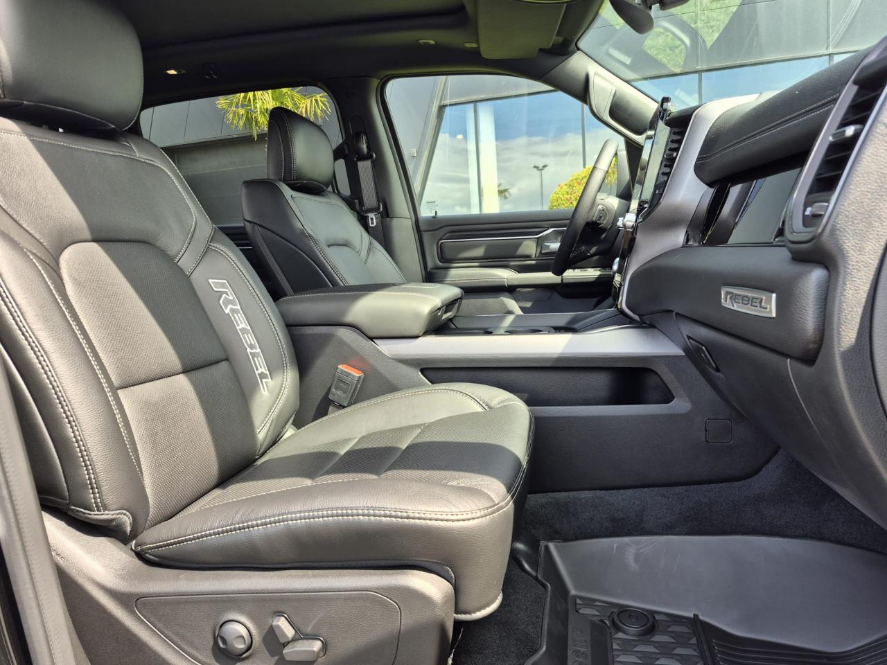 DODGE RAM 1500 CREW CAB REBEL