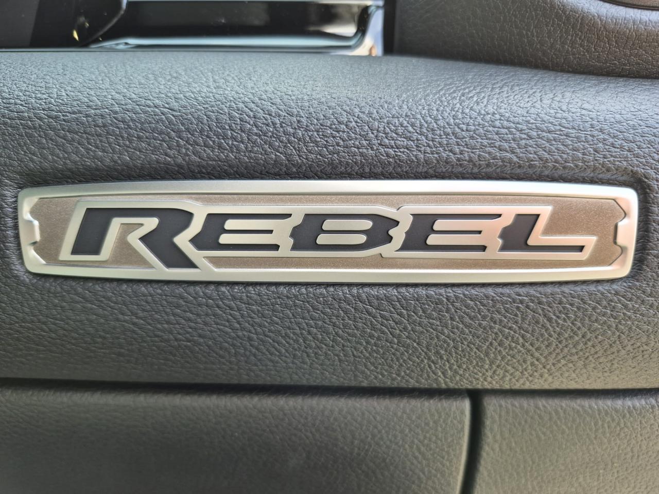 DODGE RAM 1500 CREW CAB REBEL