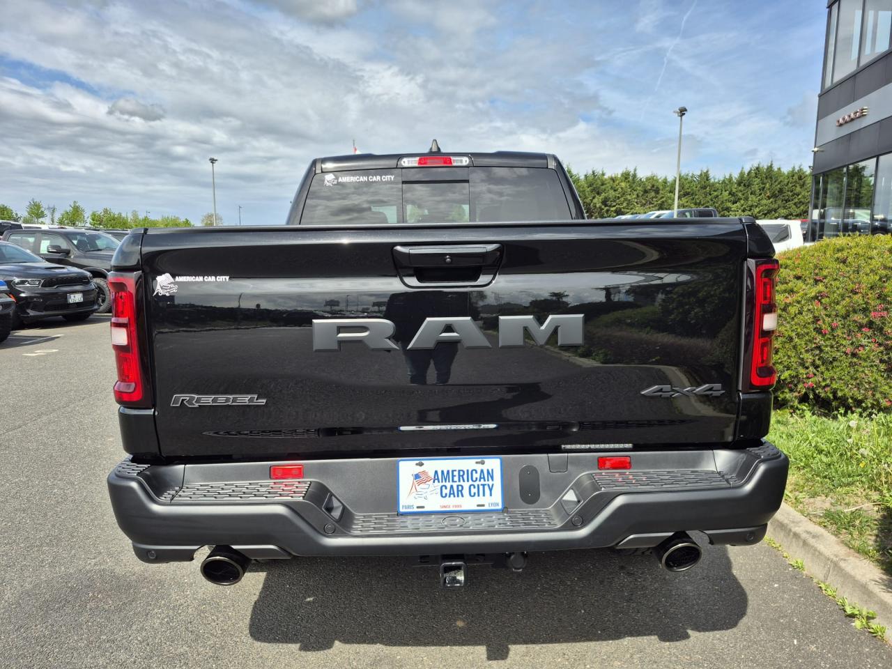 DODGE RAM 1500 CREW CAB REBEL