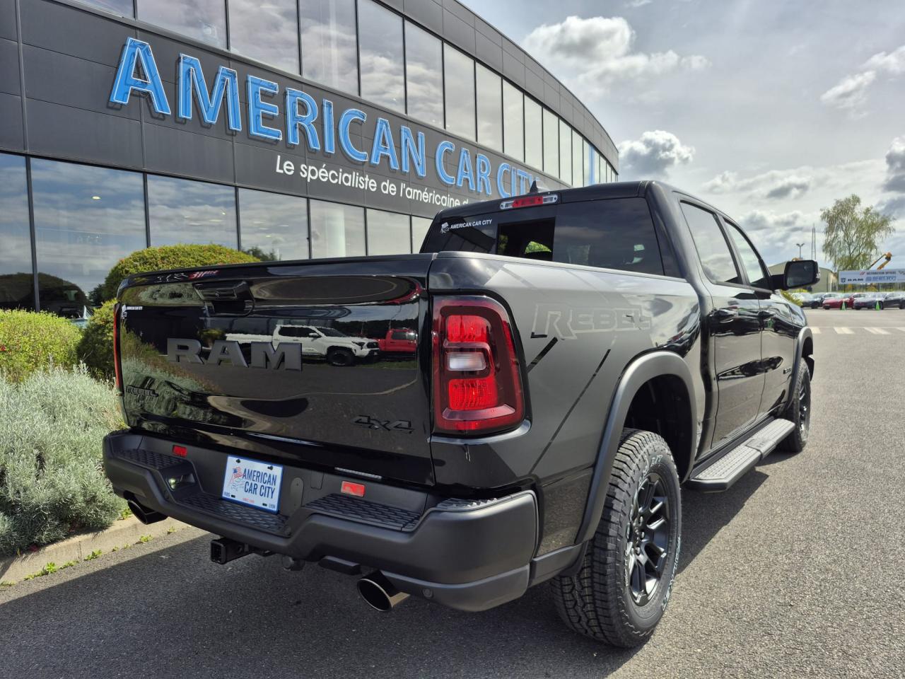 DODGE RAM 1500 CREW CAB REBEL